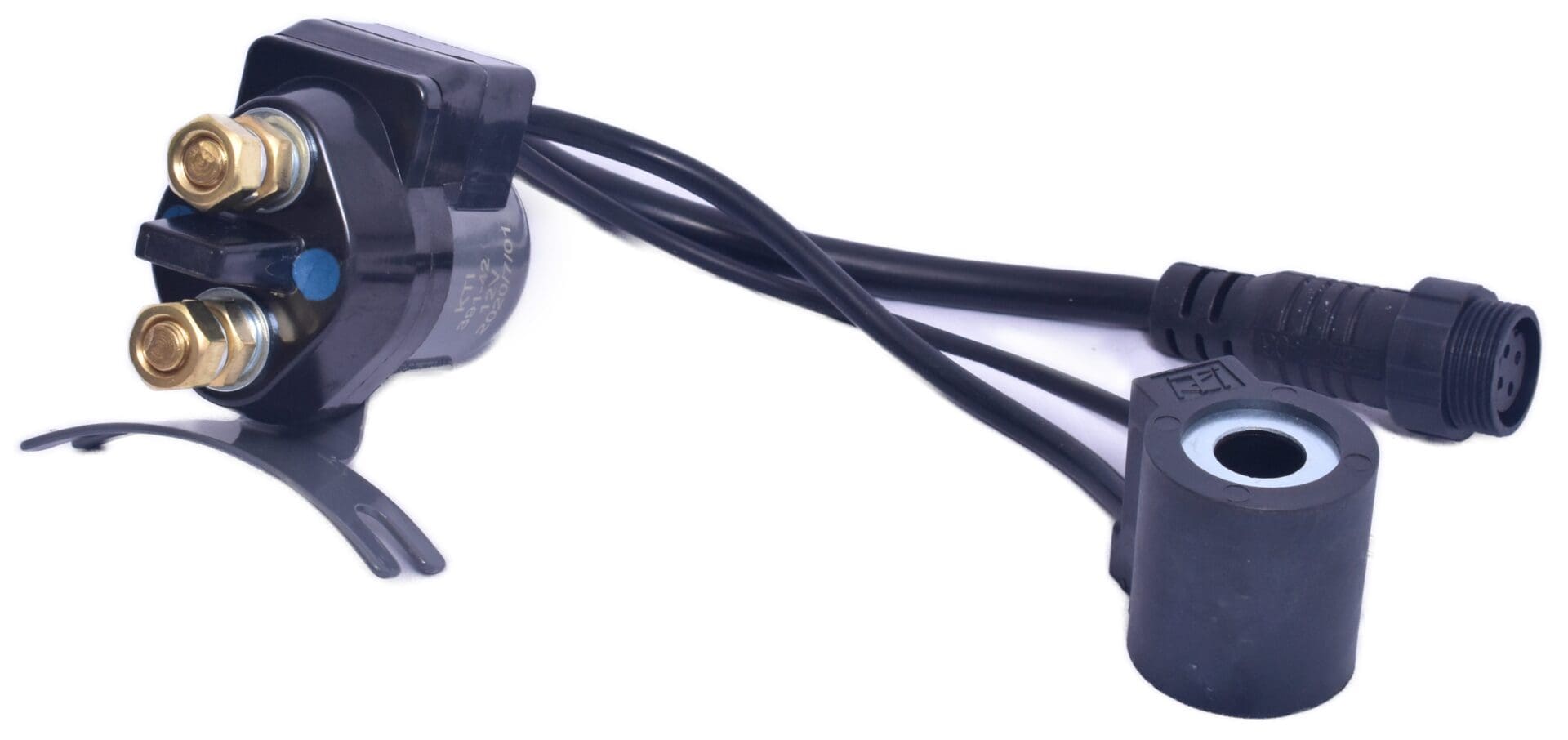 A black wire is connected to an electric power cord.